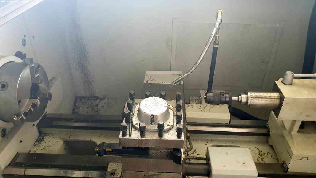 CNC soustruh FL-560/1500 - foto 5