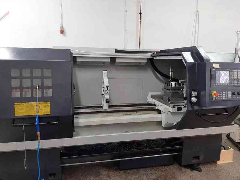 CNC soustruh FL-560/1500 - foto 2