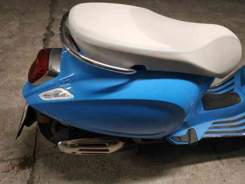 Skútr  Vespa - foto 2