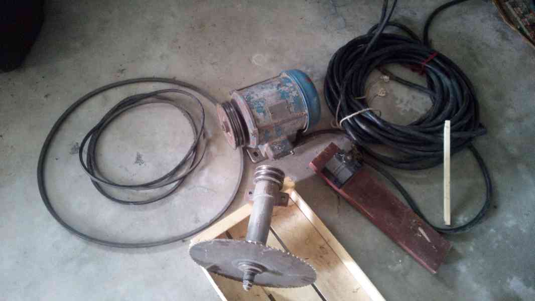 Cirkulárka k sestavení - foto 5