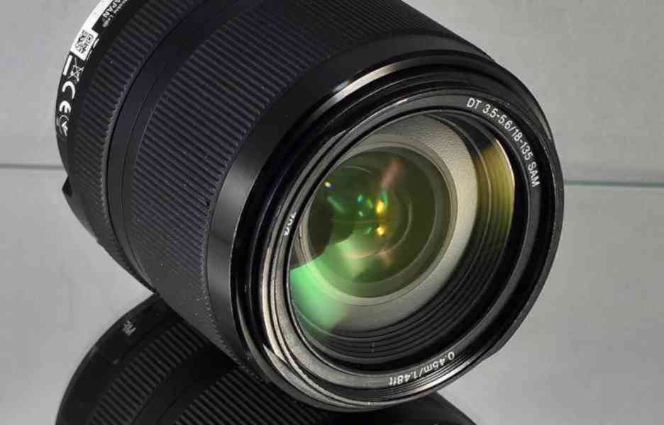 Sony DT 18-135mm 3.5-5.6 SAM **APS-C A-mount Zoom Lens* - foto 3