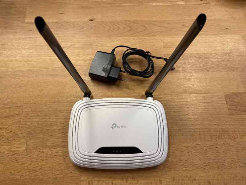 Wi-Fi modem/router TP-Link, model TL-WR841N
