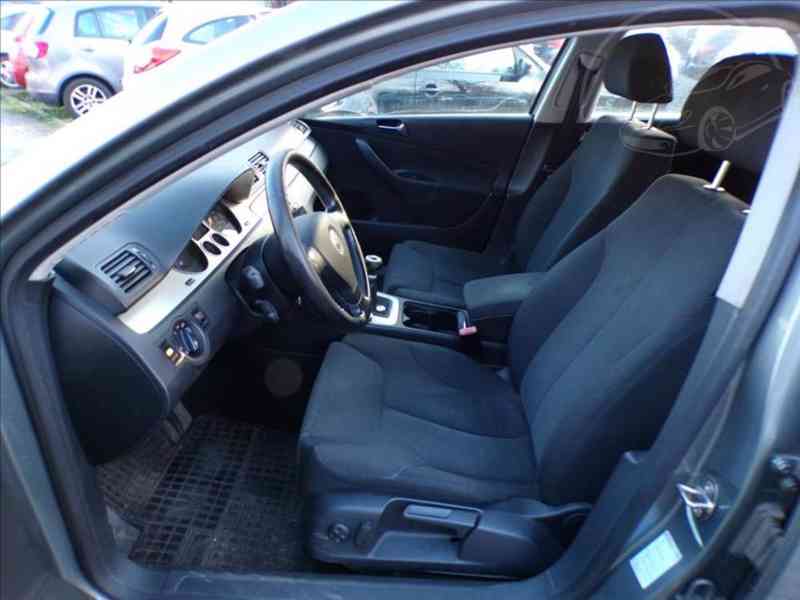 Volkswagen Passat 2,0 TDI N1,XENONY,TAŽNÉ ZAŘÍZENÍ - foto 7