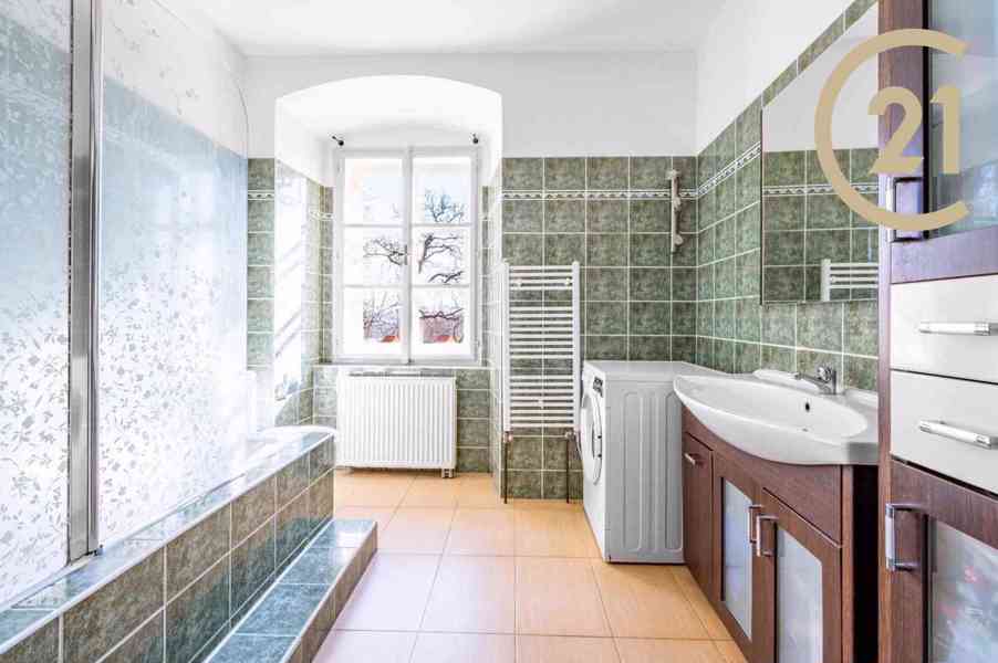 Rodinný dům 235m2 na exkluzivním místě - foto 13