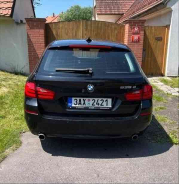 BMW Řada 5 3,0   535 D xDrive touring - foto 2