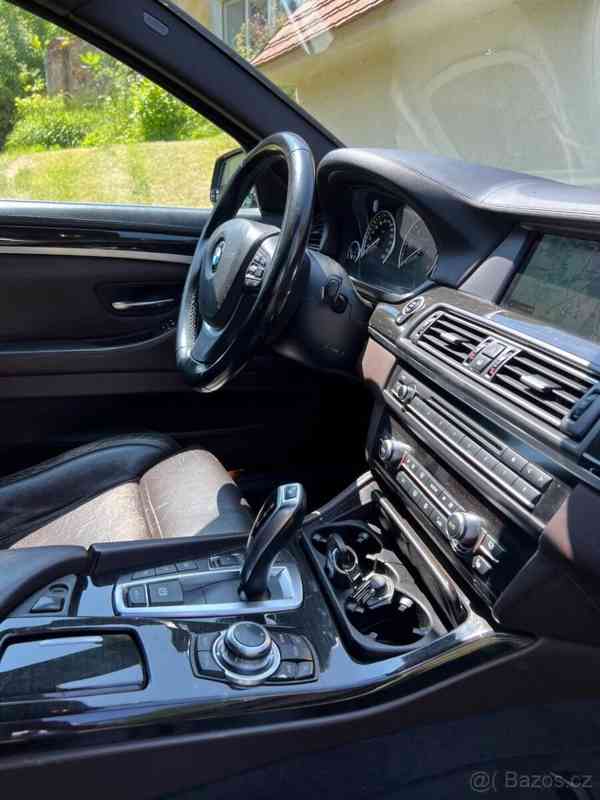 BMW Řada 5 3,0   535 D xDrive touring - foto 14