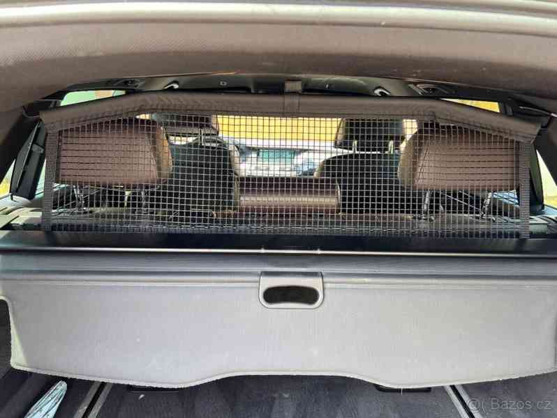 BMW Řada 5 3,0   535 D xDrive touring - foto 16