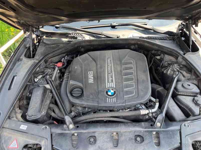 BMW Řada 5 3,0   535 D xDrive touring - foto 12