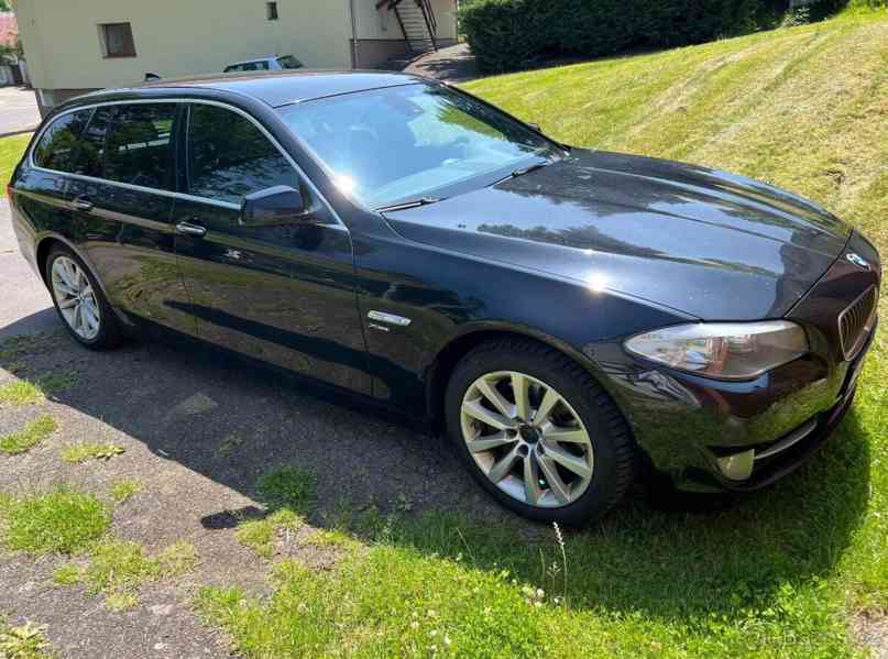 BMW Řada 5 3,0   535 D xDrive touring - foto 3