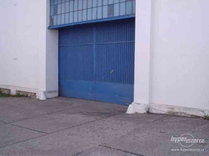 Nájem skladu 300 m2, výtahy, rampy, Praha 7 Holešovice - foto 5