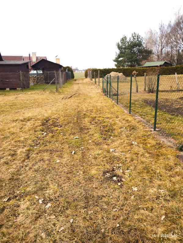 Červený Kostelec - zahrada 380 m2 - foto 9