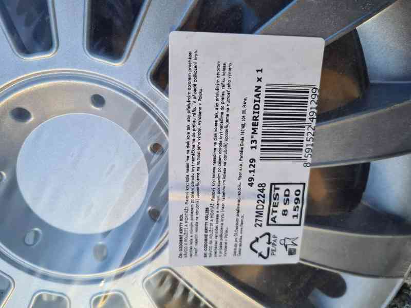 Prodám ozdobné kryty kol na auto - foto 2