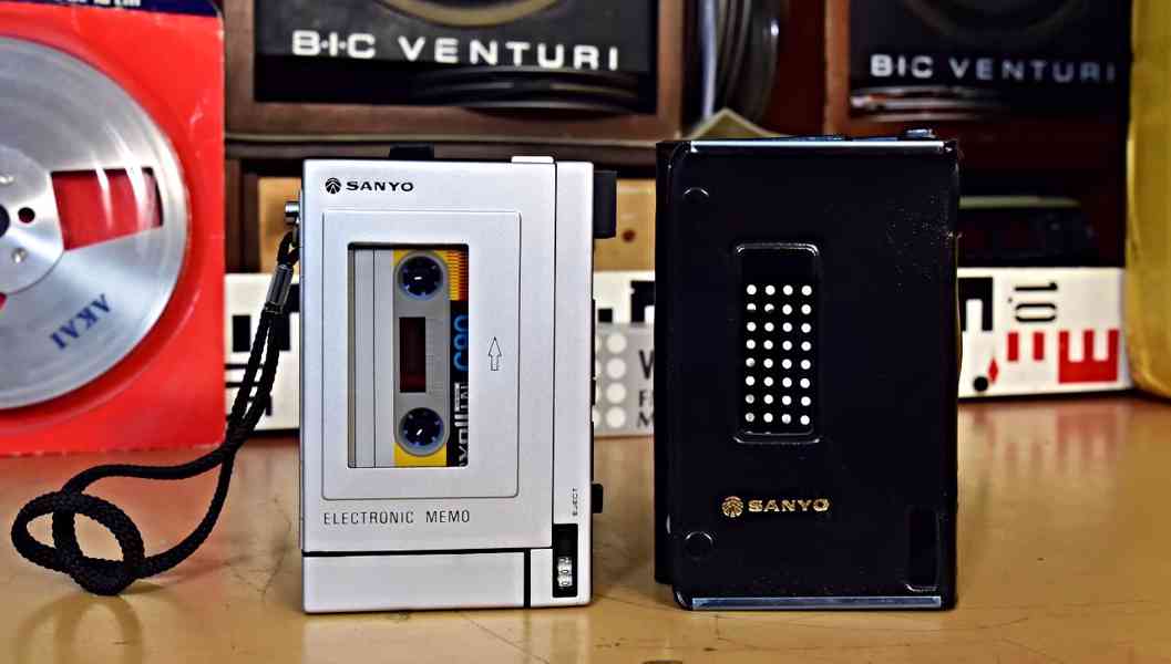 Sanyo TRC 2000 walkman recorder - kazeta maxell C90