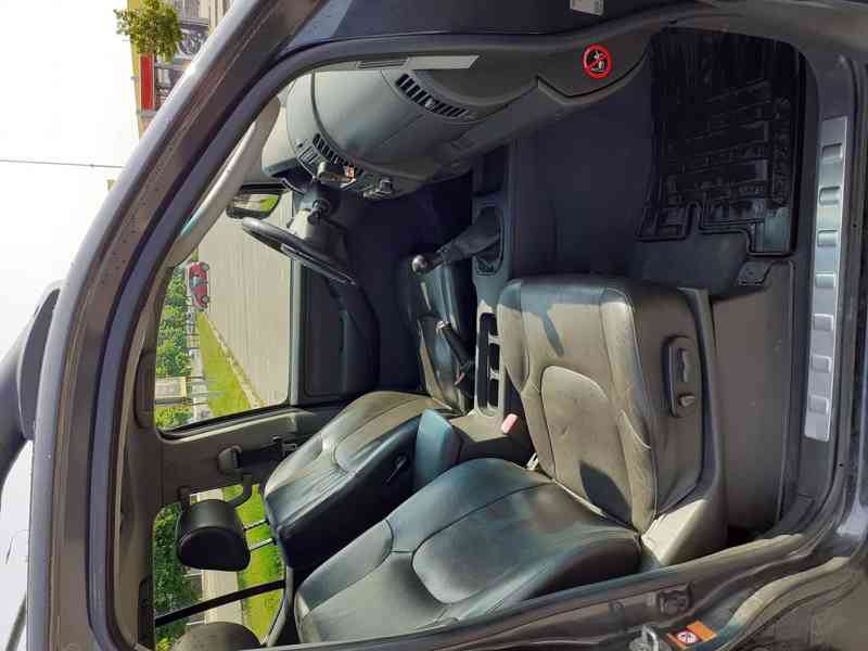 Nissan Navara, Double Cab 2.5 DCI, 4x4, tažné, kůže - foto 9