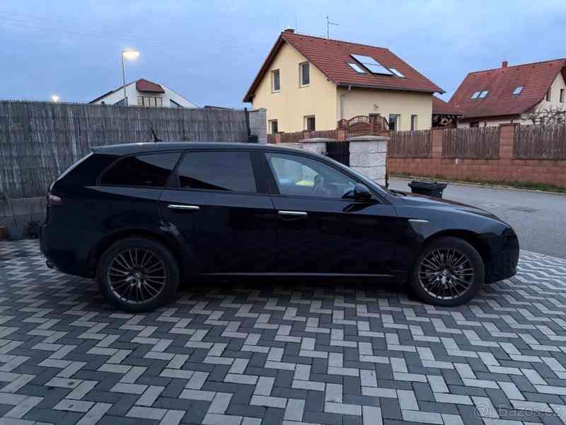Alfa Romeo 159 2,4   Sportwagon JTD 147 kW - foto 11