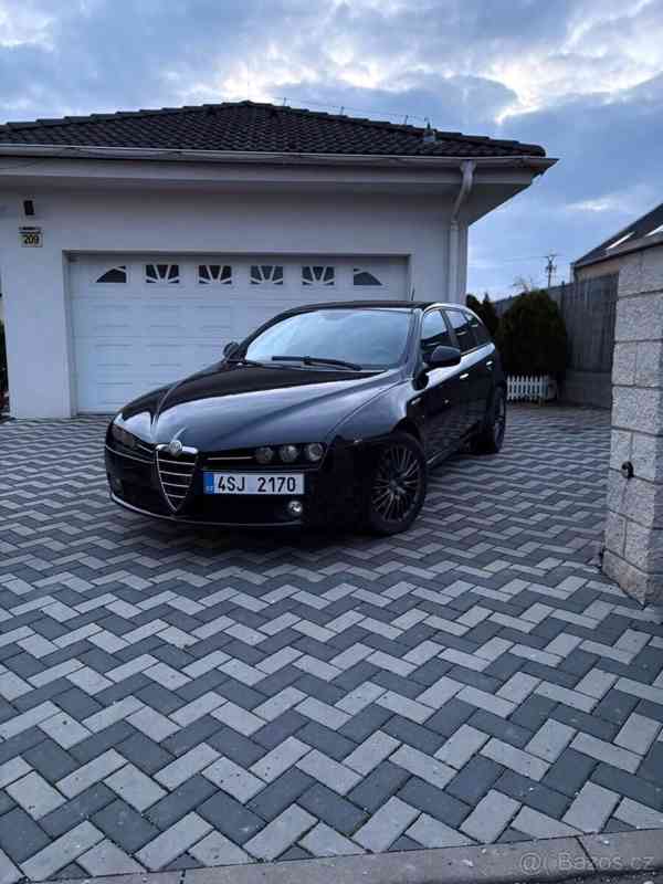Alfa Romeo 159 2,4   Sportwagon JTD 147 kW - foto 2