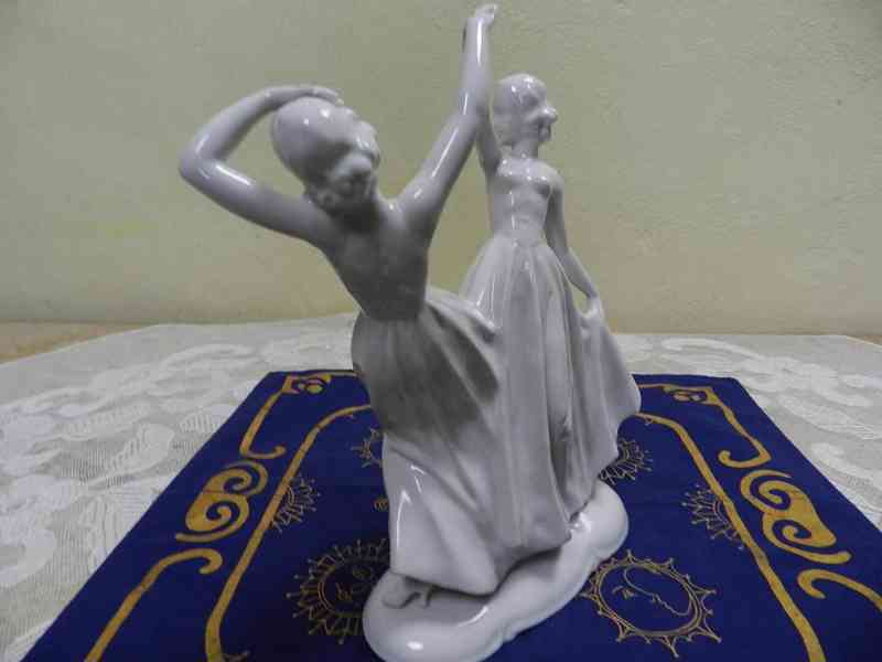 Porcelánová plastika Tančící Dívky PirkenHammer Březová - foto 3