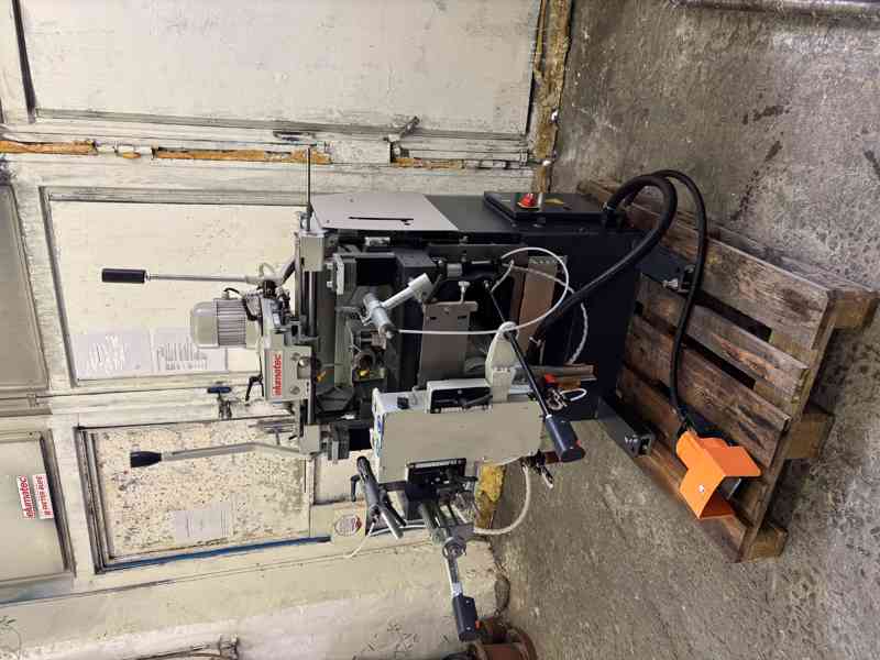 elumatec KF 178/00   -  3 vřetenová kopírovací fréza   - foto 5