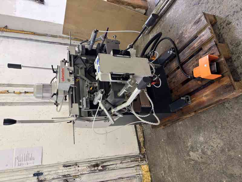 elumatec KF 178/00   -  3 vřetenová kopírovací fréza   - foto 4