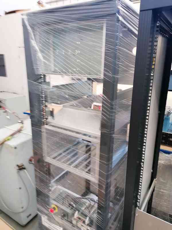 Schroff Varistar 38U rack - foto 2