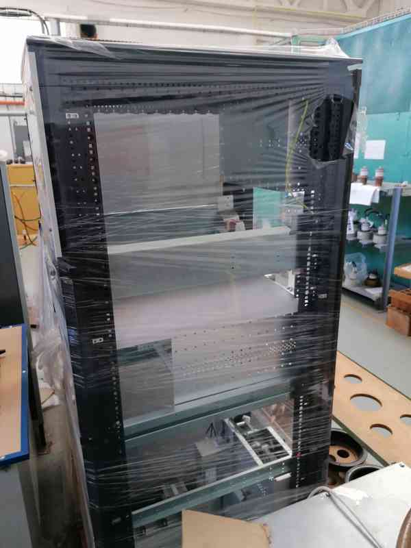 Schroff Varistar 38U rack - foto 8