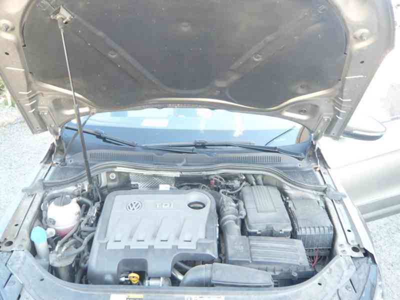 VOLKSWAGEN PASSAT CC 2.0 TDI DSG 4MOTION R-LINE 1.MAJITEL,ČR - foto 44