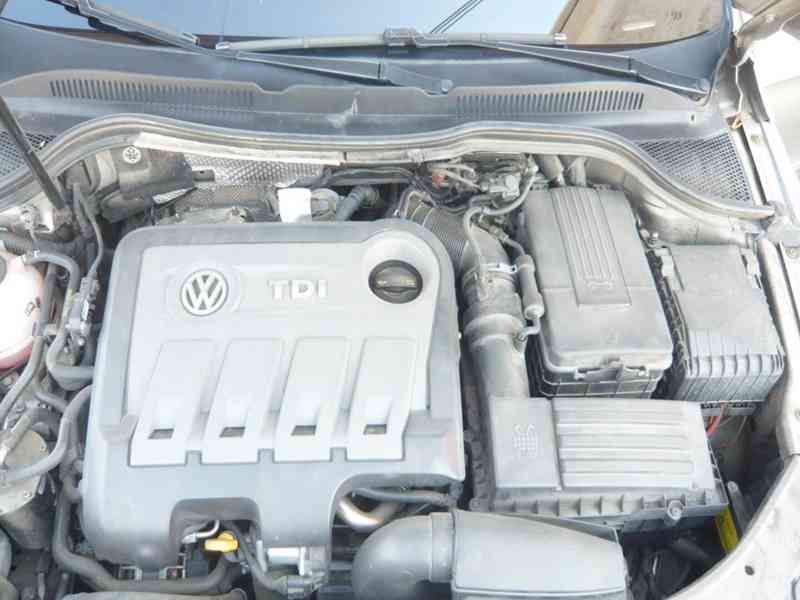 VOLKSWAGEN PASSAT CC 2.0 TDI DSG 4MOTION R-LINE 1.MAJITEL,ČR - foto 45