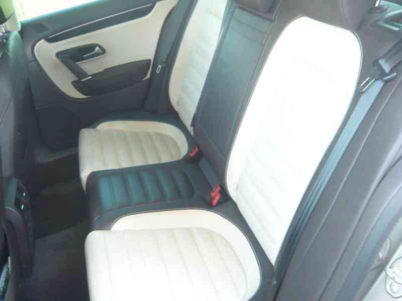VOLKSWAGEN PASSAT CC 2.0 TDI DSG 4MOTION R-LINE 1.MAJITEL,ČR - foto 14