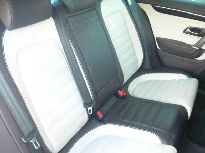 VOLKSWAGEN PASSAT CC 2.0 TDI DSG 4MOTION R-LINE 1.MAJITEL,ČR - foto 11