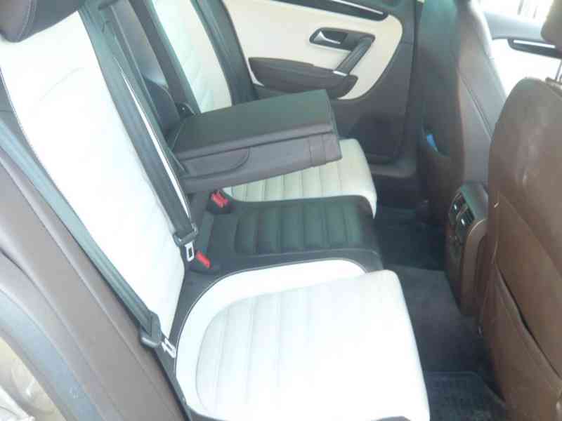 VOLKSWAGEN PASSAT CC 2.0 TDI DSG 4MOTION R-LINE 1.MAJITEL,ČR - foto 12