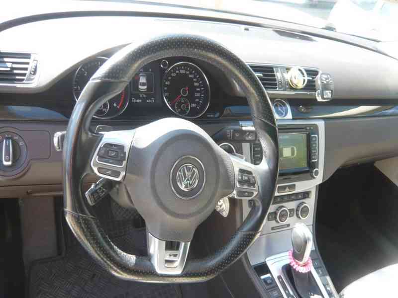VOLKSWAGEN PASSAT CC 2.0 TDI DSG 4MOTION R-LINE 1.MAJITEL,ČR - foto 24