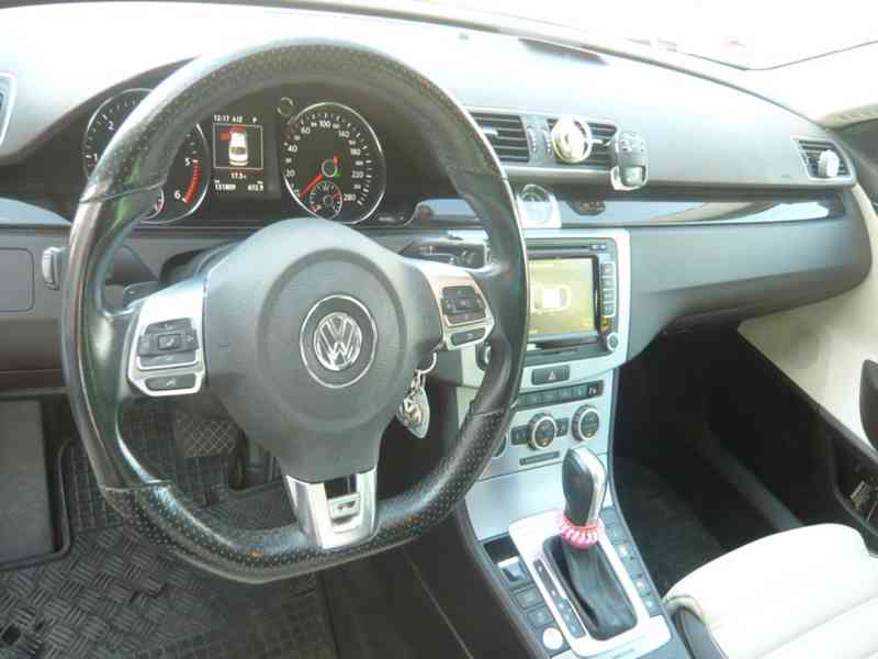 VOLKSWAGEN PASSAT CC 2.0 TDI DSG 4MOTION R-LINE 1.MAJITEL,ČR - foto 22