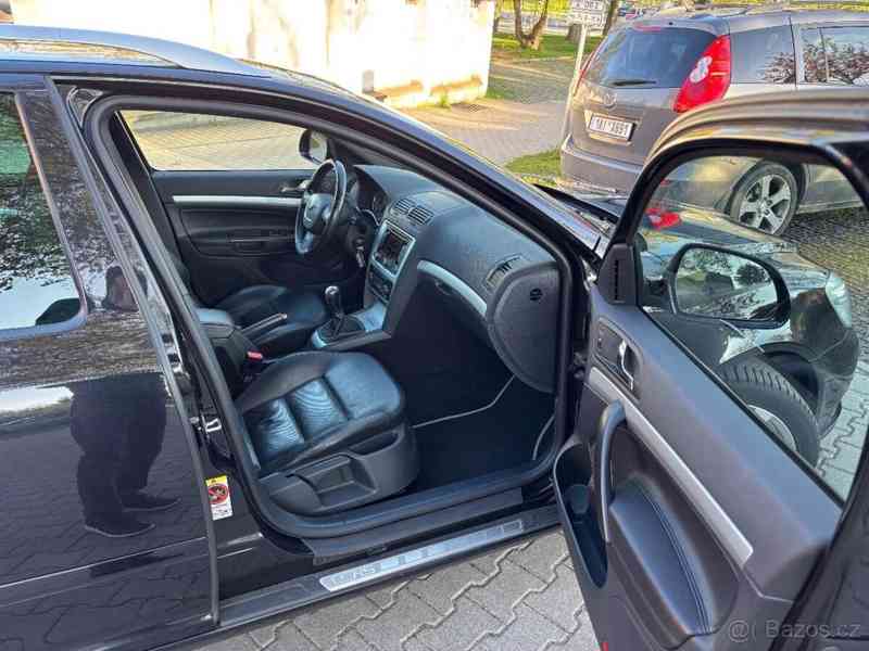 Škoda Octavia 2,0   2 VRS - foto 9