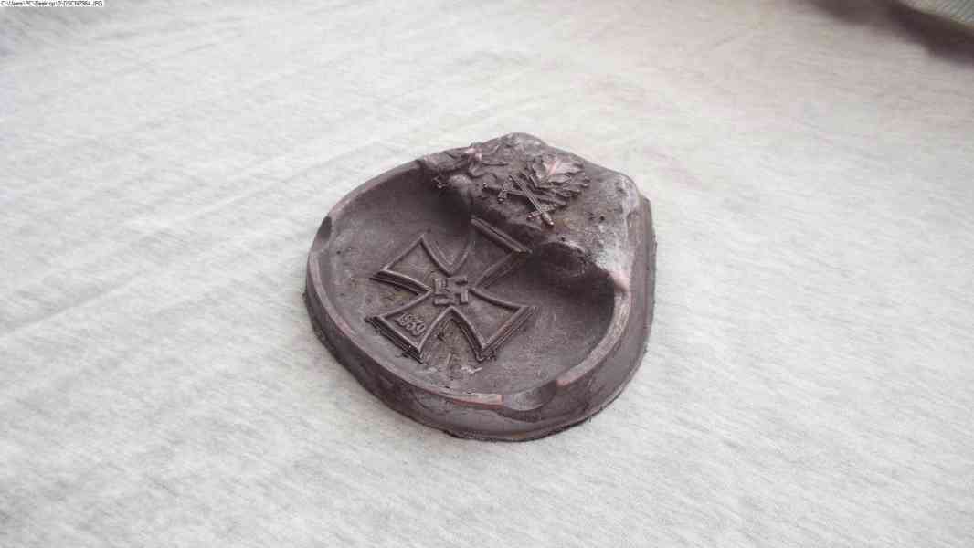Popelník Wehrmacht - foto 2