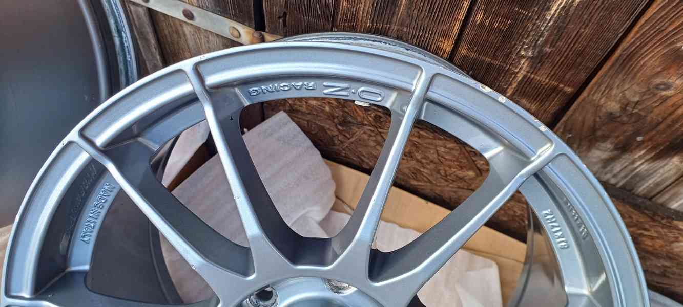 Ultralehké OZ Ultraleggera 17" 5x112 graphite - foto 9