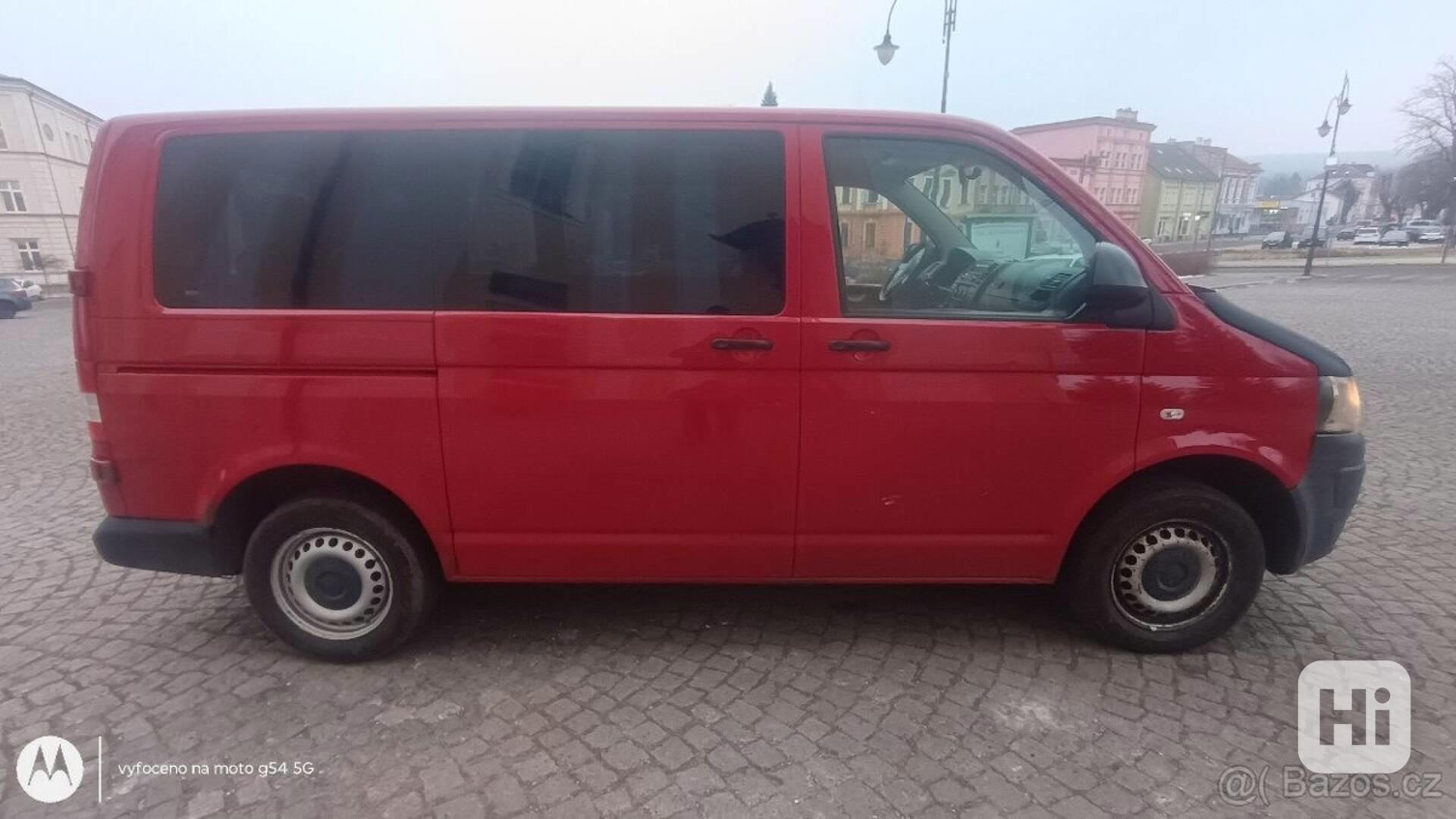 Volkswagen Transporter 2,0   T5.1 2011 75 kW - foto 1