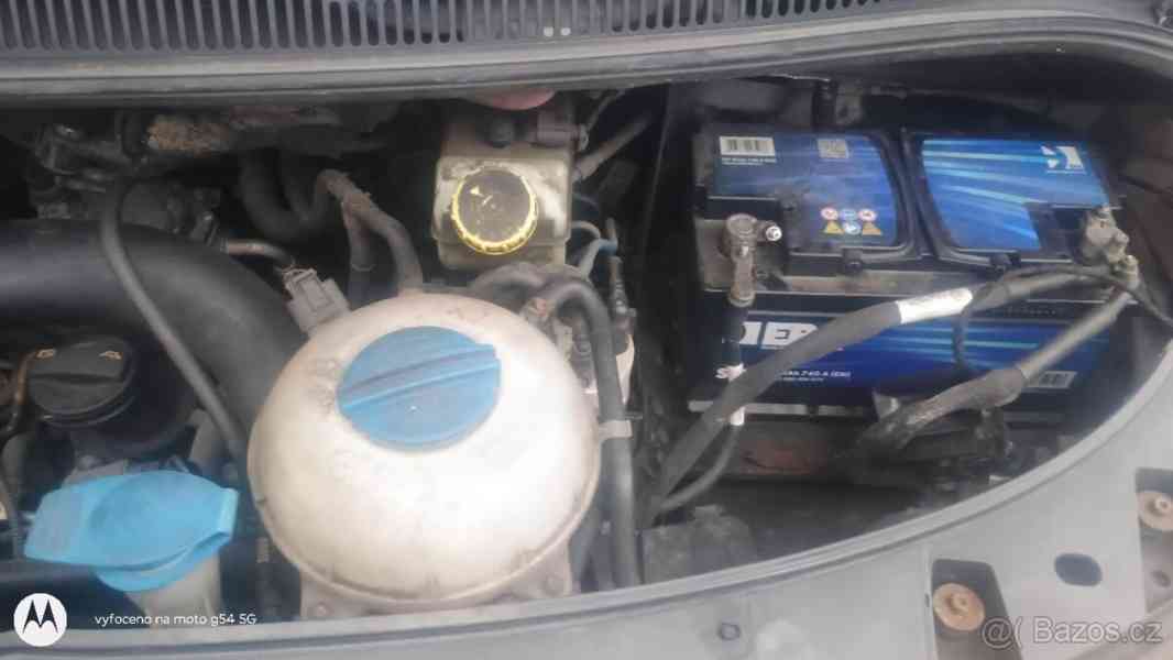 Volkswagen Transporter 2,0   T5.1 2011 75 kW - foto 9