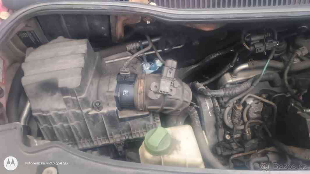 Volkswagen Transporter 2,0   T5.1 2011 75 kW - foto 7