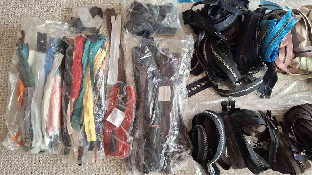 Krejčovské potřeby pro švadlenky - foto 3