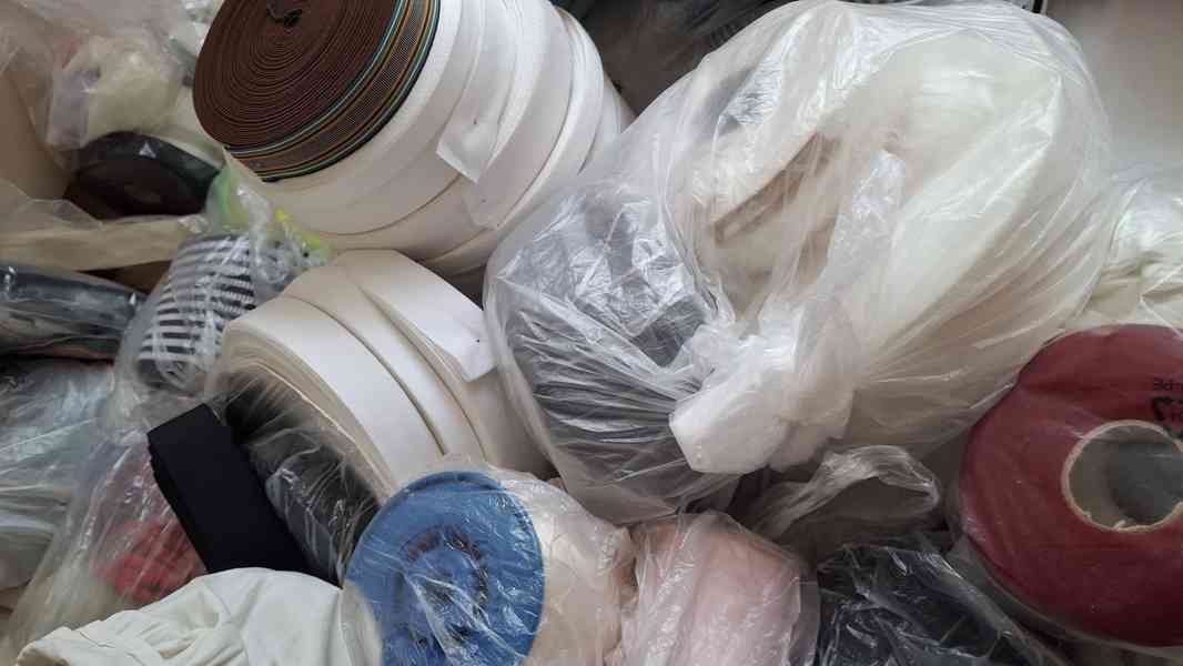 Krejčovské potřeby pro švadlenky - foto 13