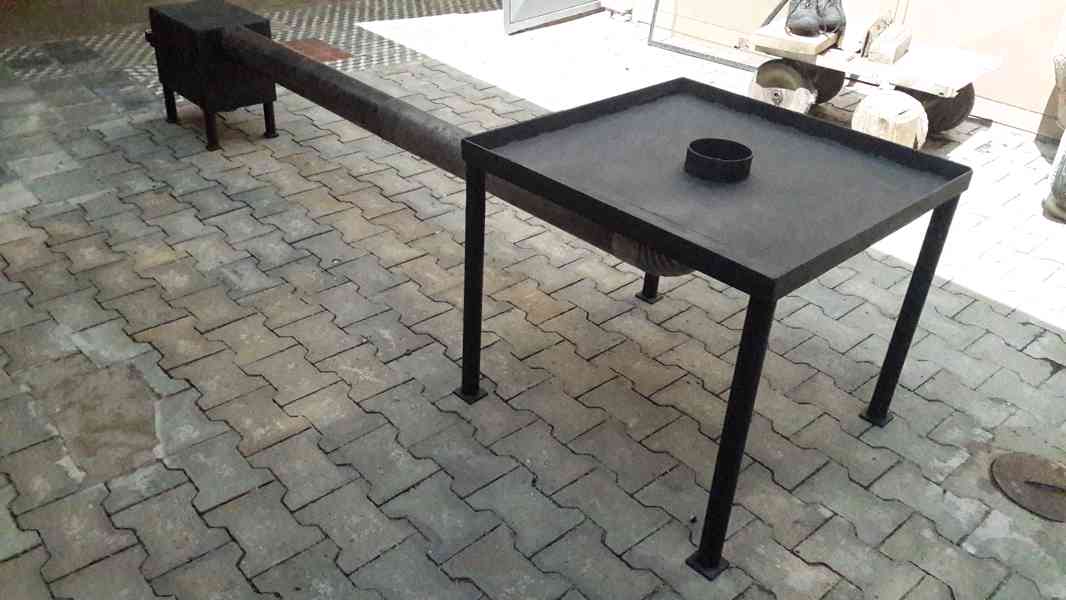 Prodám nové masivní topeniště k udírně  - foto 6