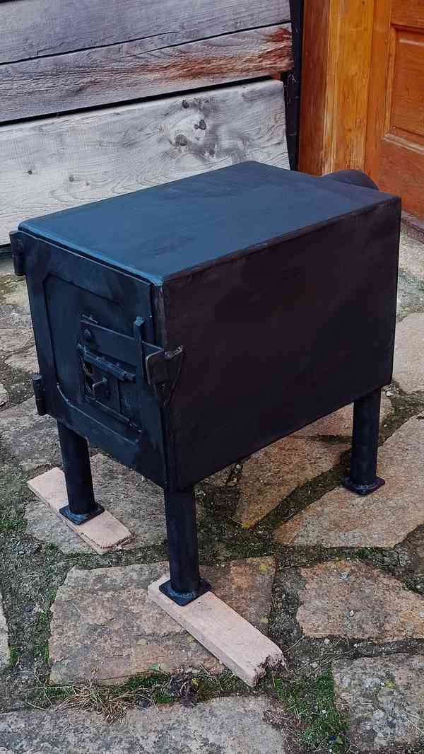 Prodám nové masivní topeniště k udírně  - foto 4