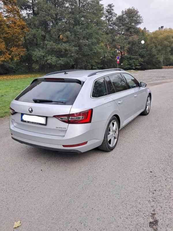 Škoda Superb 2,0 - foto 5