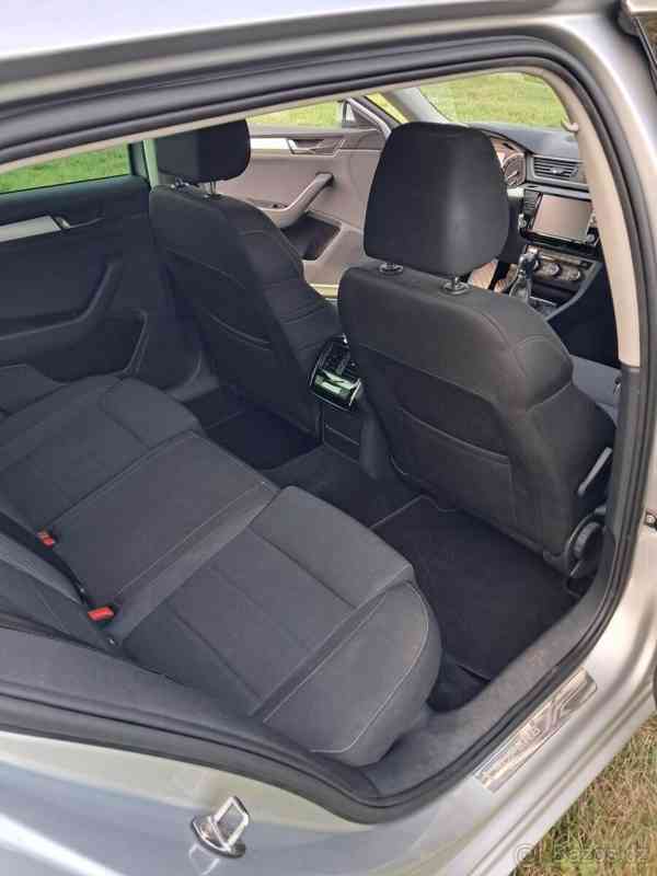 Škoda Superb 2,0 - foto 12
