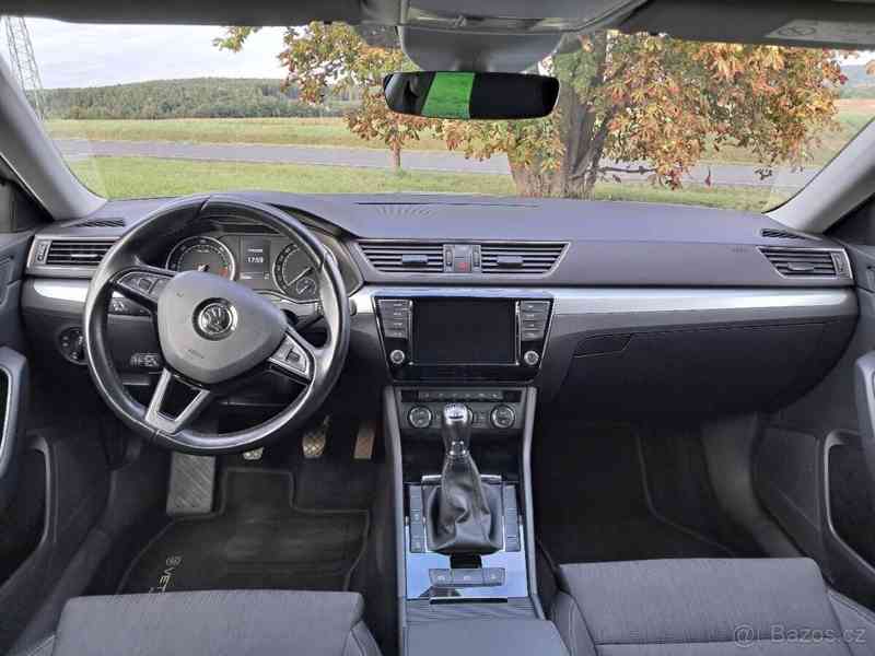 Škoda Superb 2,0 - foto 11