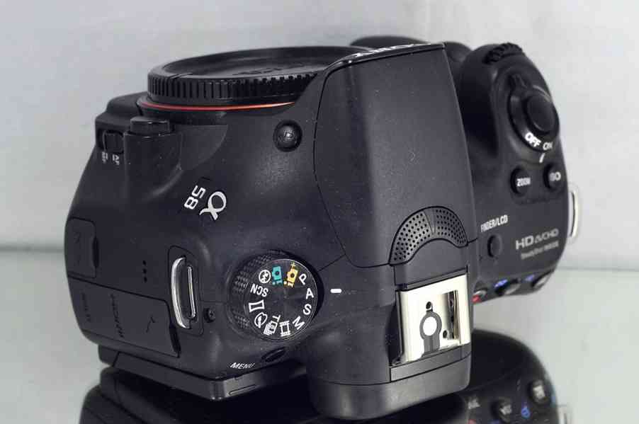 Sony SLT- A58 20,1 MPix *FullHDV*BIONZ*26000 Exp. - foto 6