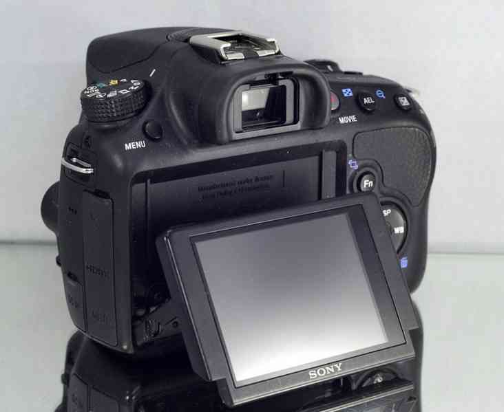 Sony SLT- A58 20,1 MPix *FullHDV*BIONZ*26000 Exp. - foto 7