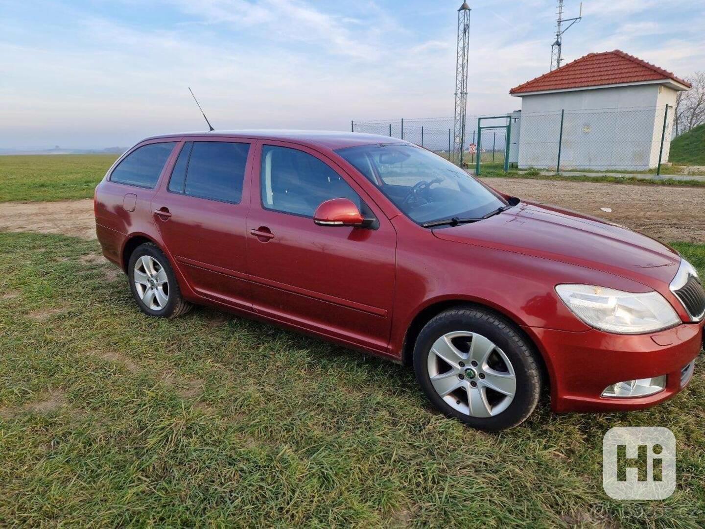 Škoda Octavia 1,4 TSI Elegance Combi  2 - foto 1