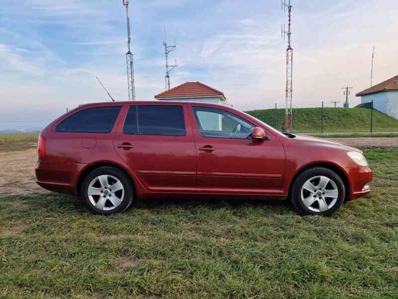 Škoda Octavia 1,4 TSI Elegance Combi  2 - foto 6