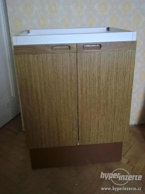 prodám 3 skříňky ke kuchyni Aroma - foto 1
